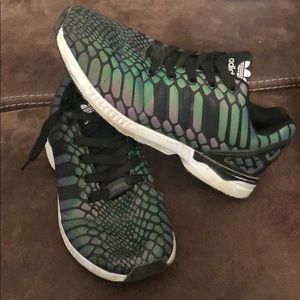 Women’s adidas tennis shoes